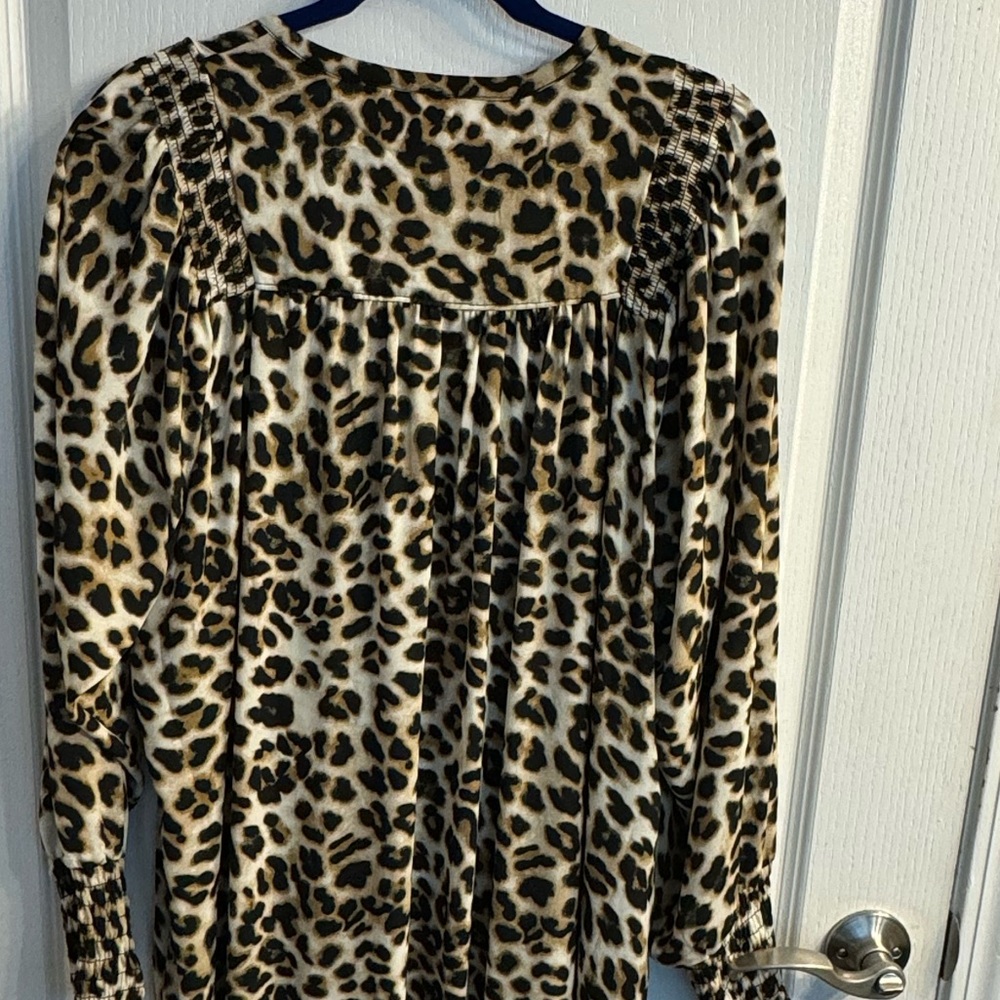 Leopard Maxi Dress - Picture 5 of 9